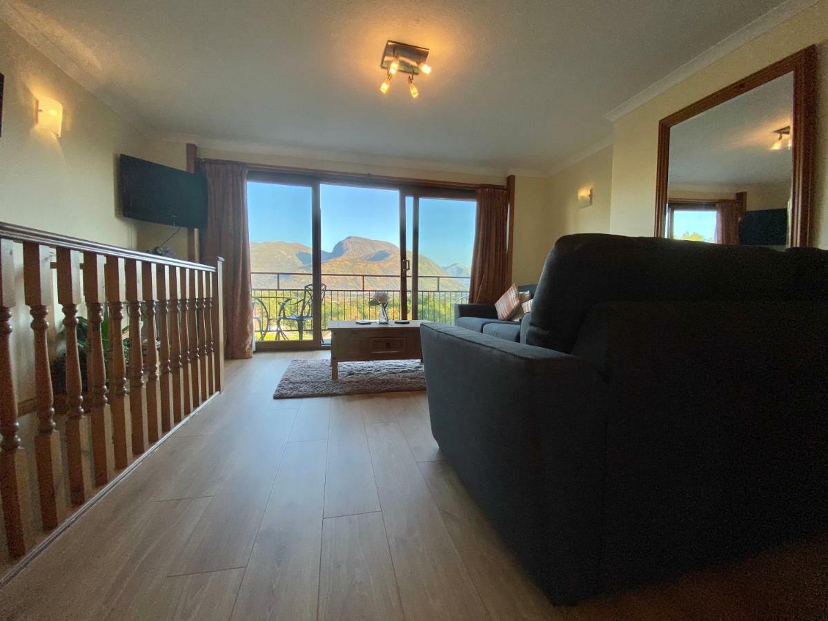 Апартаменты Highland Self Catering Retreat With Stunning Views Форт-Уильям Экстерьер фото